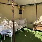 Alojamento de Acomodação e Pequeno-almoço La Des Amandiers